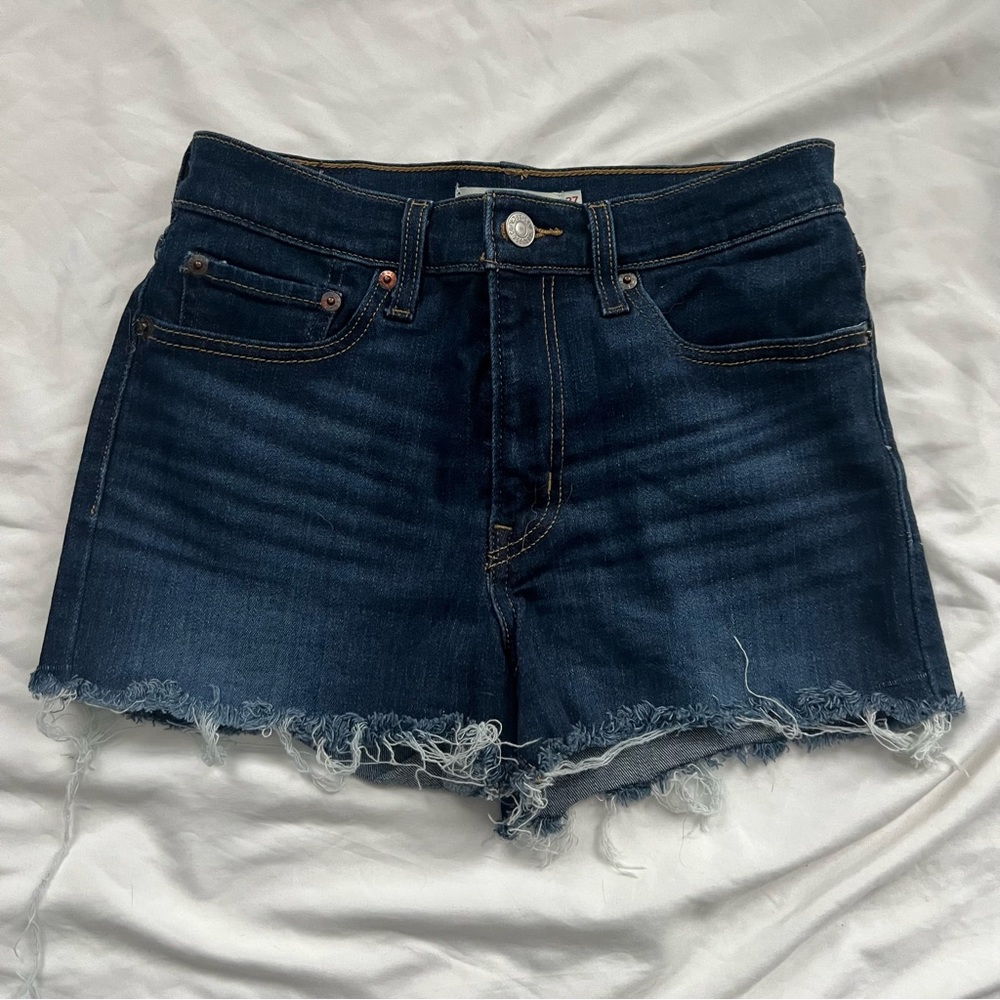 Levi’s high waisted denim jean shorts